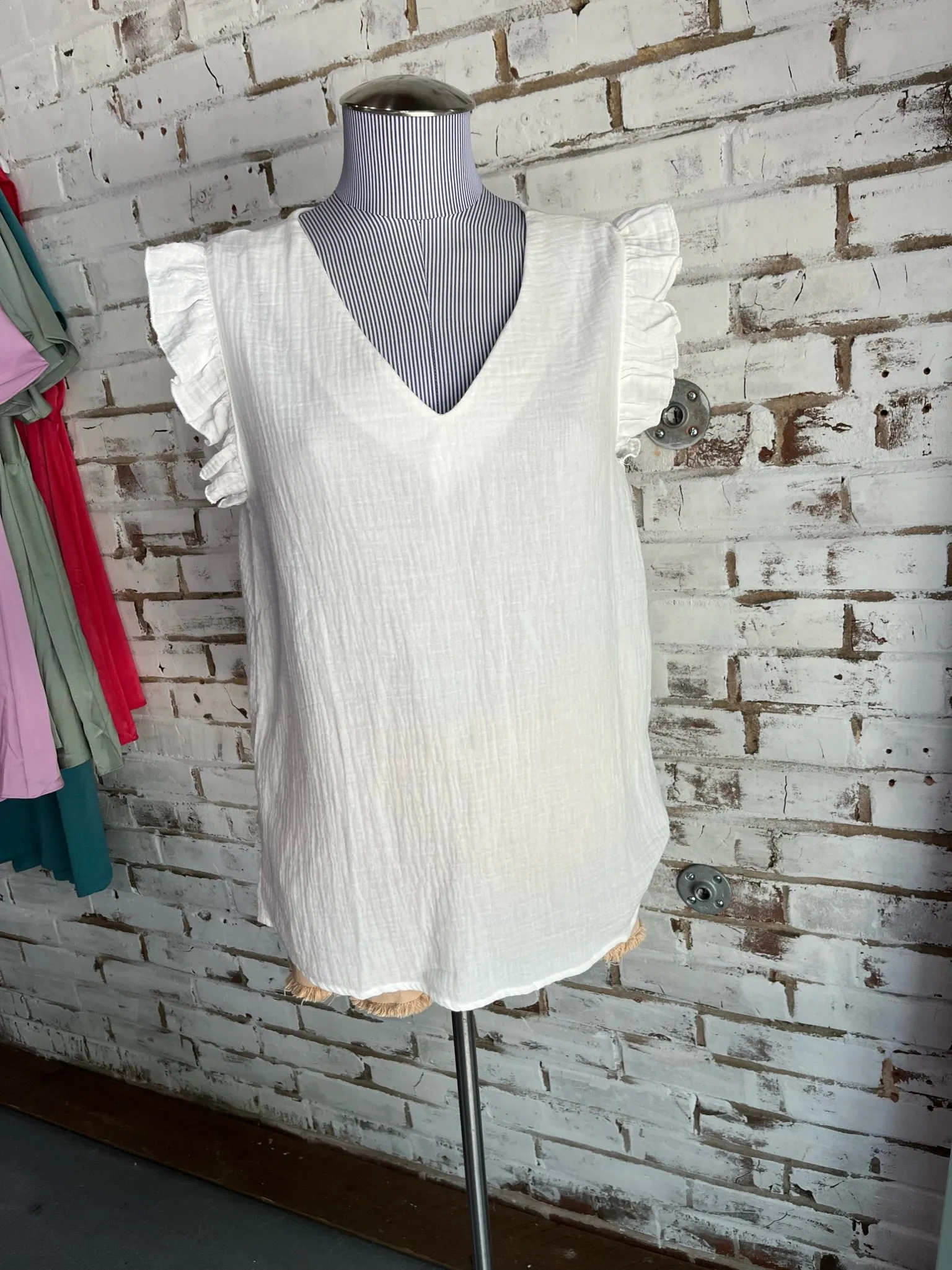 Casky Ruffled Linen Blouse in White