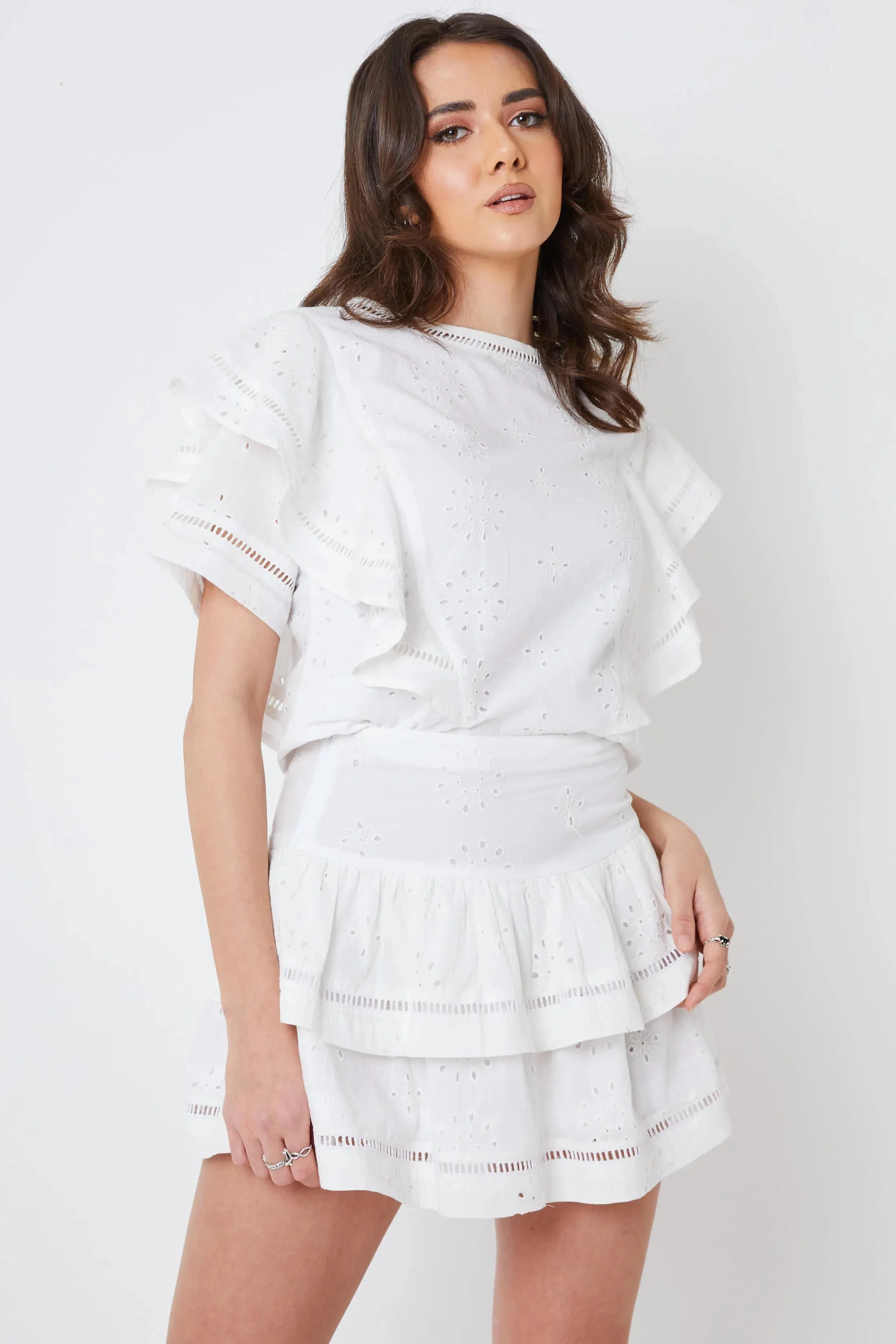 Creea White Ruffled Blouse