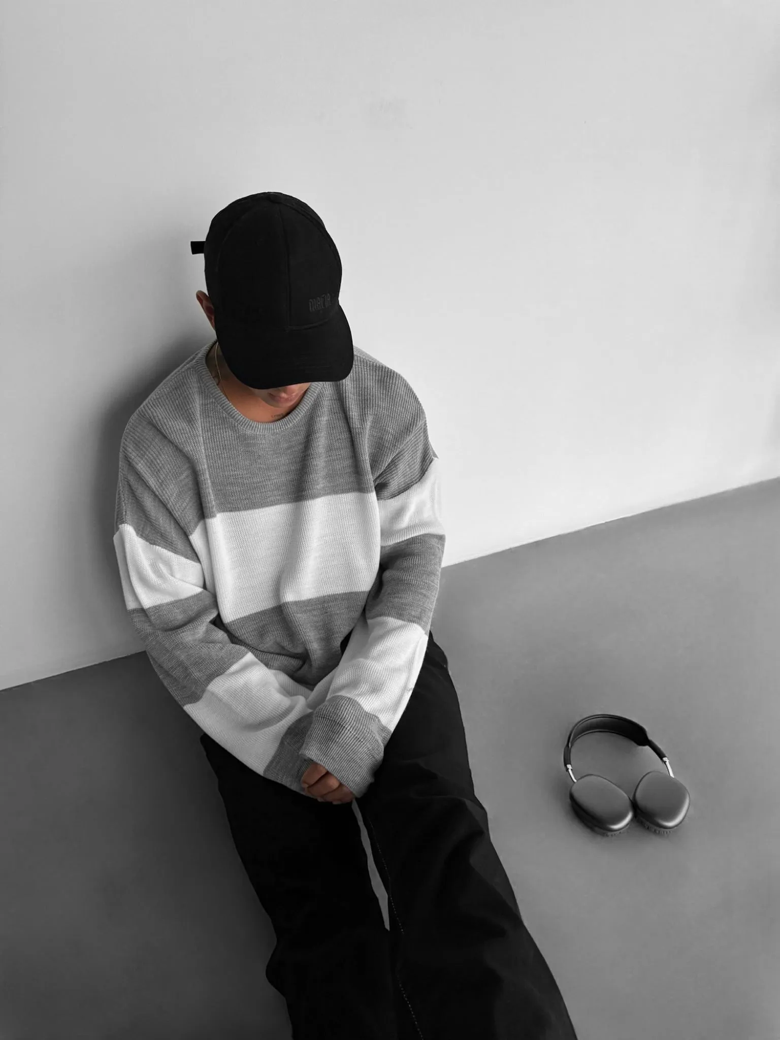 Loose Fit Strip Knit Sweater - Grey
