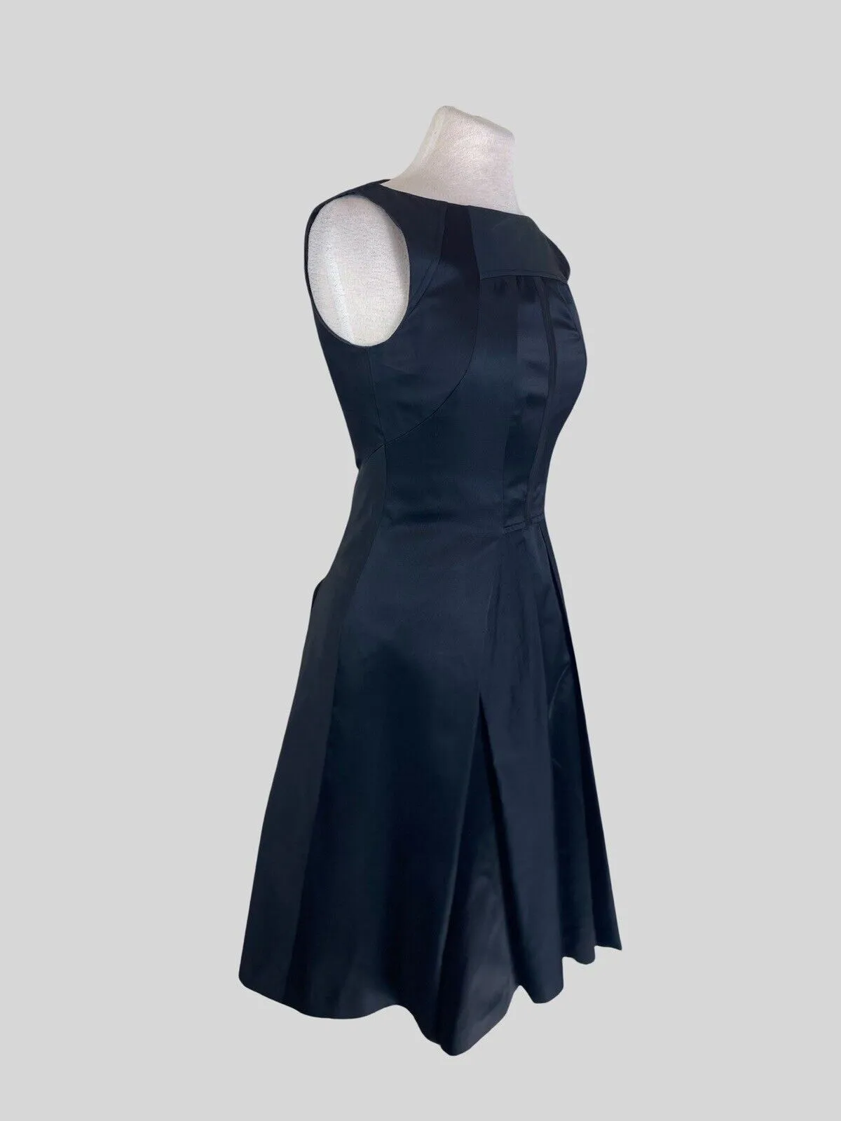 Prada black sleeveless wool & silk evening dress size UK10/US6